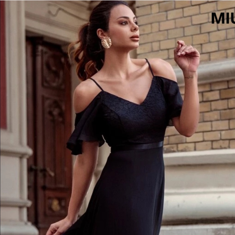 Miusol Black Cold Shoulder Dress